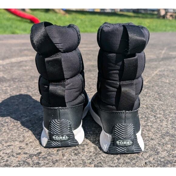 Sorel Womens Out N About Puffy Weather Mid Snow Boot  Sz 6.5Waterproof Black - Picture 2 of 9